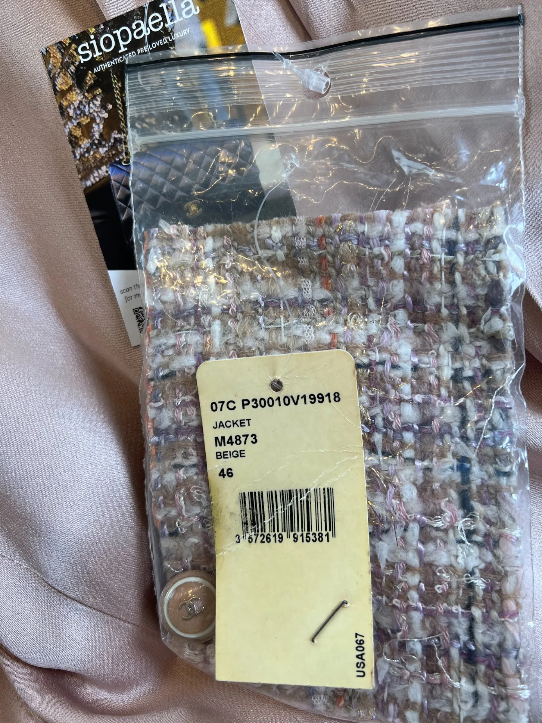 Chanel Size Medium Pink Tweed Jacket - 2007 Collection