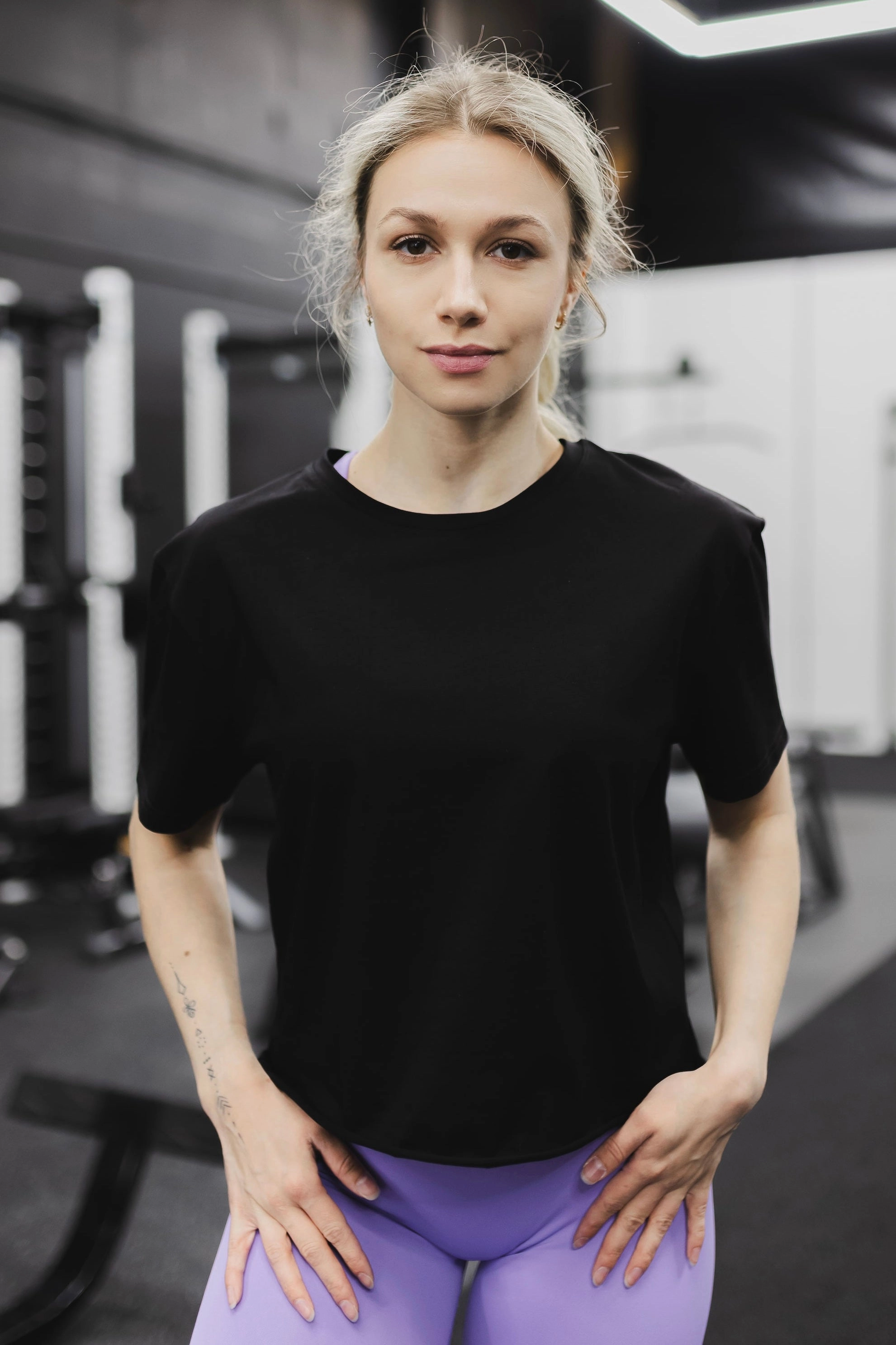 Girlfriend Tee